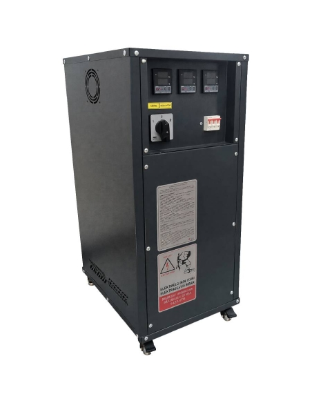Estabilizador de tensión trifásico 150kVA con servomotor | Adajusa